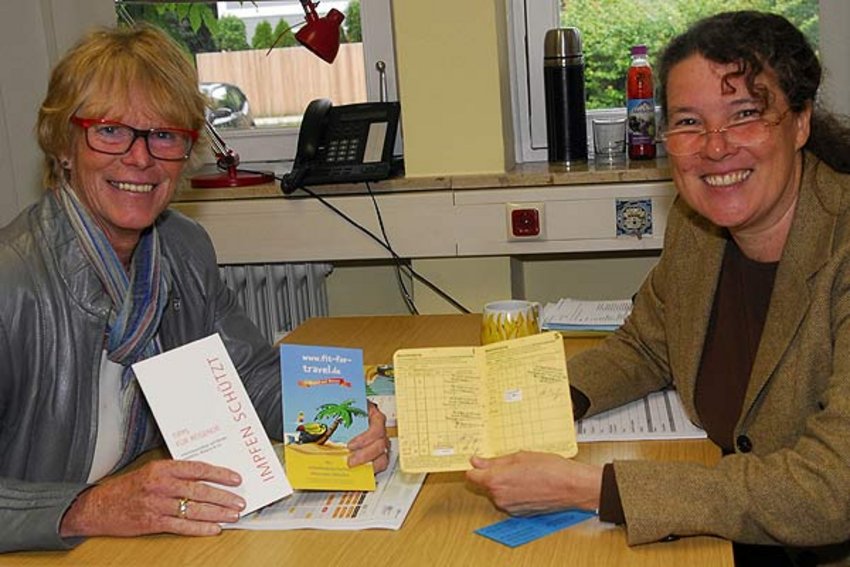 Impfbuch-Kontrolle Foto: Impfbuch-Kontrolle