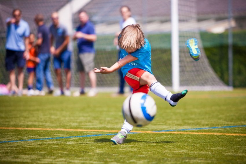 Foto: Motiv des Sonderpreises zeigt Junge, Teilnehmer an einer Mini-WM