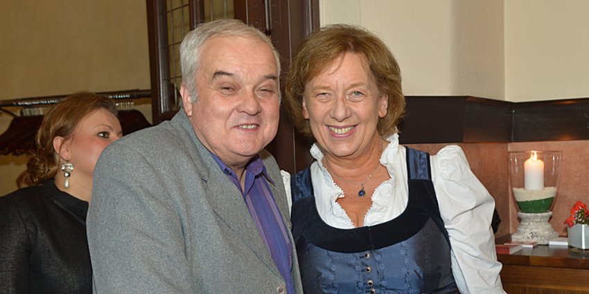 Krzysztof Karczewski und die damalige Landrätin Johanna Rumschöttel bei einem Festakt anlässlich des zehnjährigen Partnerschaftsjubiläums im Jahr 2013 in München. (Foto: Claus Schunk) Foto: Krzysztof Karczewski und die damalige Landrätin Johanna Rumschöttel bei einem Festakt anlässlich des zehnjährigen Partnerschaftsjubiläums im Jahr 2013 in München. (Foto: Claus Schunk)
