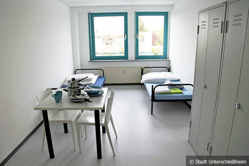 Foto: Hell und mit allem Nötigen ausgestattet: Zweibettzimmer in der Familienunterkunft an der Siemensstraße.