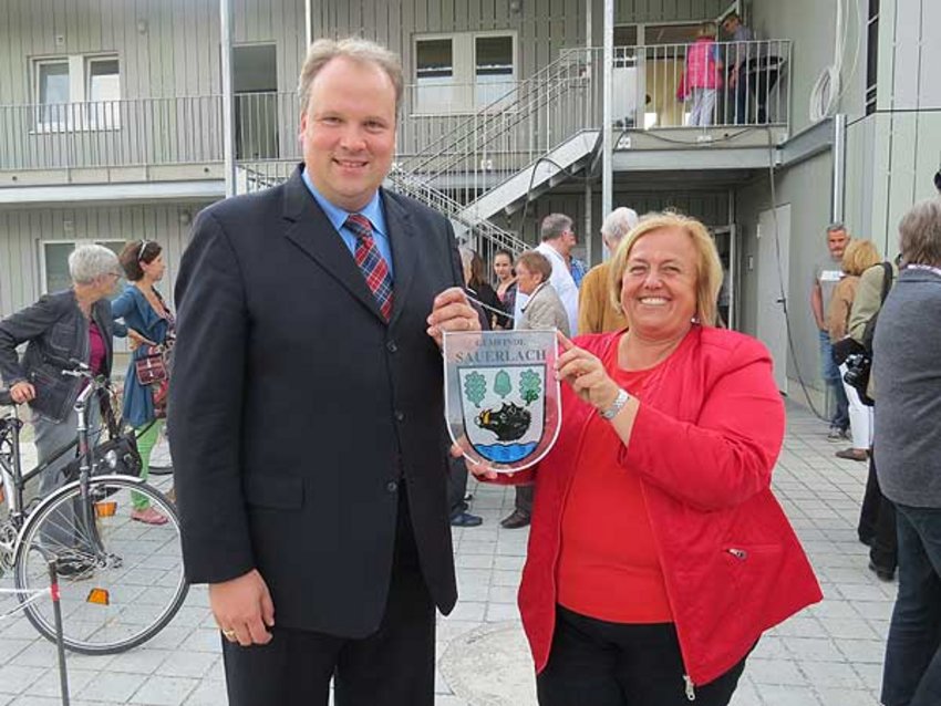 Foto: Landrat Göbel und Bürgermeisterin Bogner